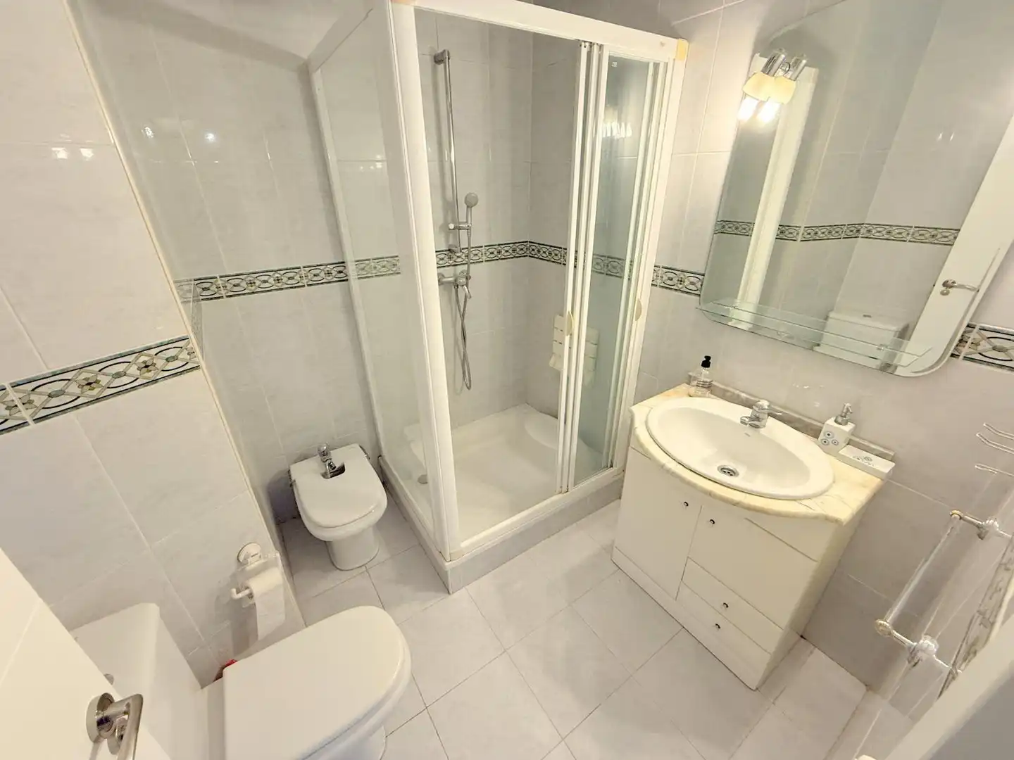 Baño de Piso en venta en Estella / Lizarra con Parquet y Balcón