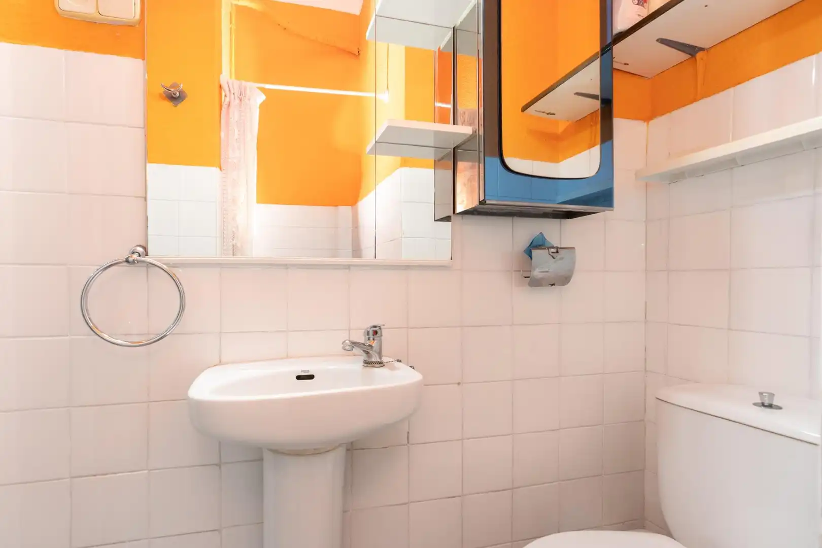 Badezimmer von Büro zum Verkauf in Motril mit Klimaanlage