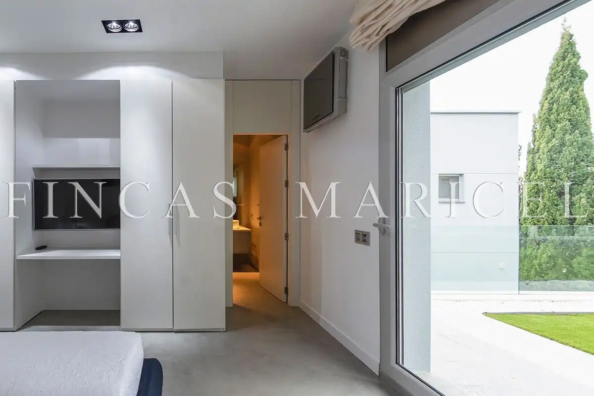 Habitación de Casa o chalet en venta en Sitges con Aire acondicionado, Calefacción y Jardín privado