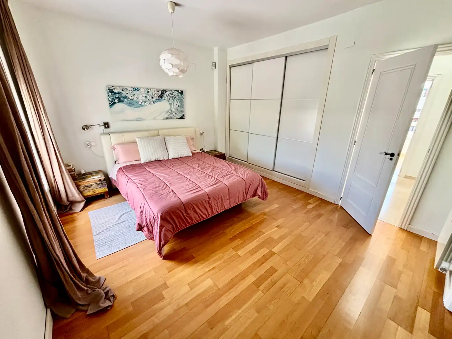 Habitación de Casa adosada en venta en Sant Joan d'Alacant con Aire acondicionado, Calefacción y Jardín privado