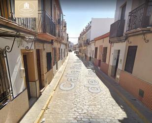 Vista exterior de Casa adosada en venda en Benacazón amb Terrassa