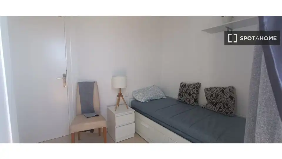 Room in Es Portixol - Es Molinar