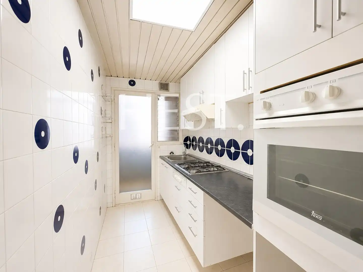 Cocina de Piso en venta en Barcelona con Calefacción, Terraza y Balcón