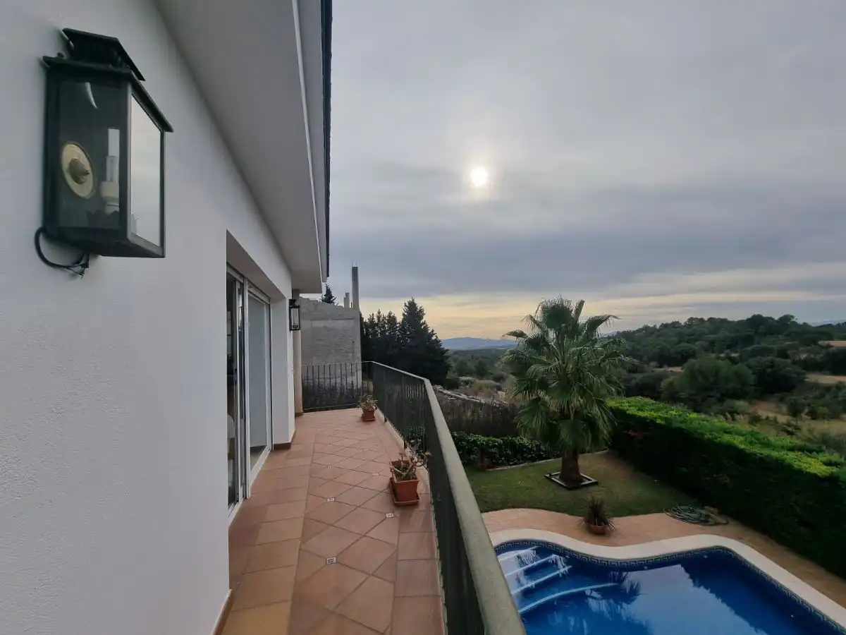 Vista exterior de Casa o xalet en venda en Caldes de Montbui amb Aire condicionat, Calefacció i Terrassa