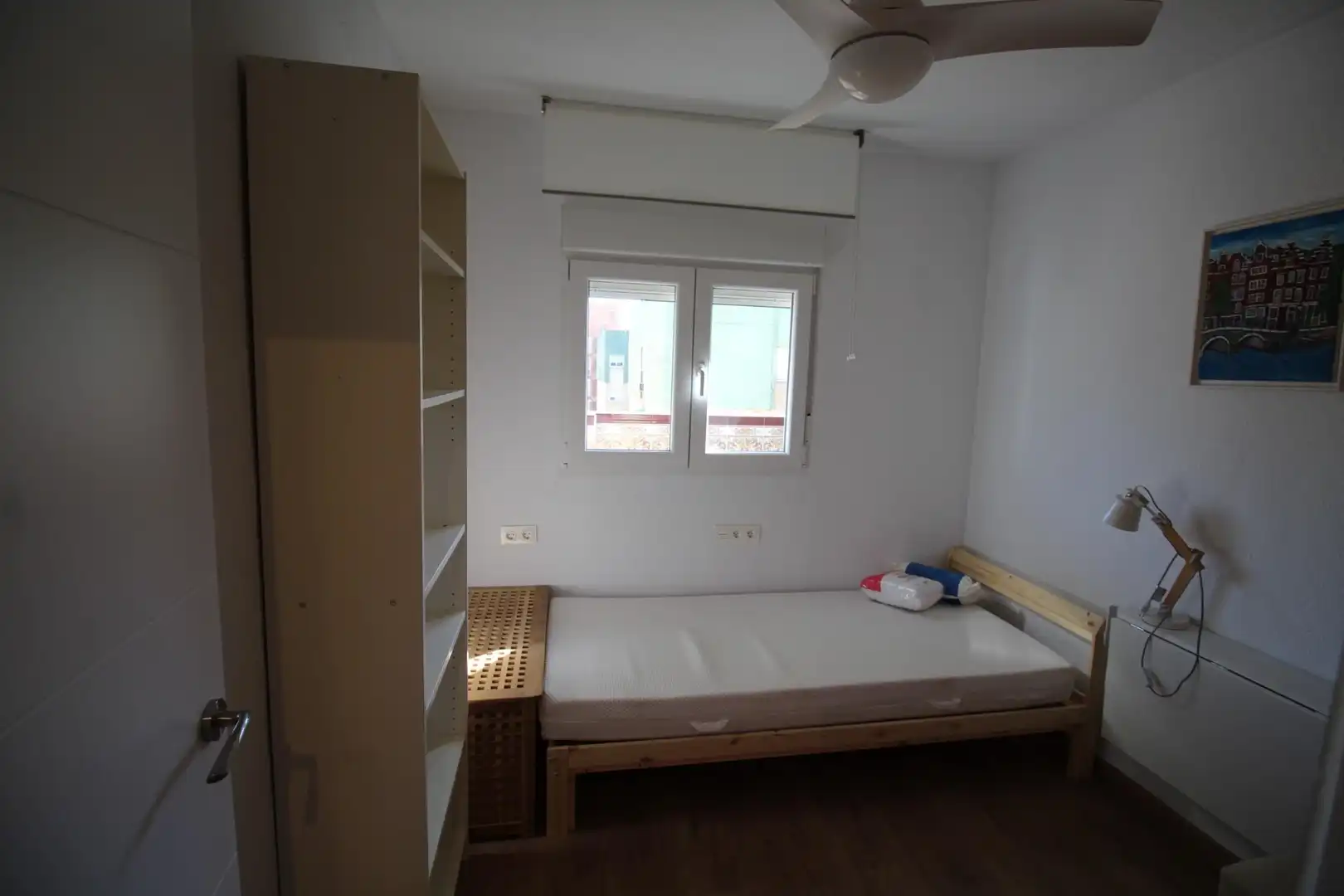 Habitación de Piso de alquiler en Granada con Aire acondicionado, Calefacción y Jardín privado