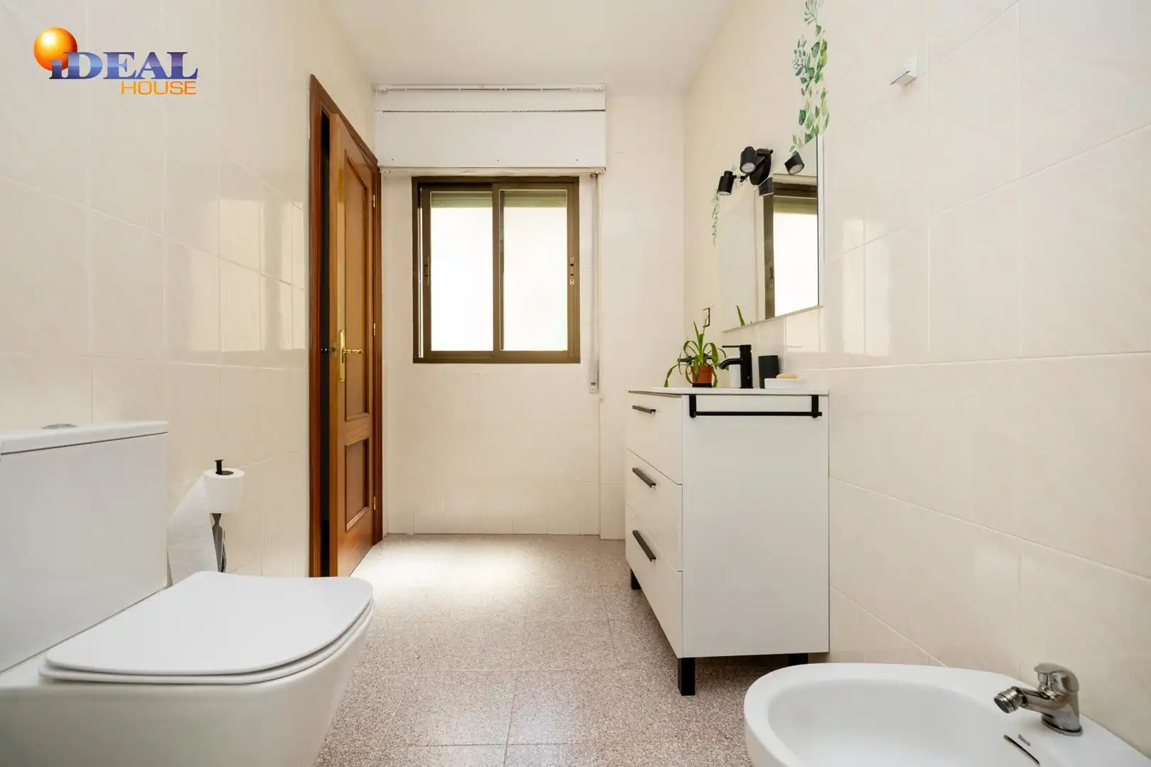 Semi-detached house for sale in Calle San Vicente, imagen 16