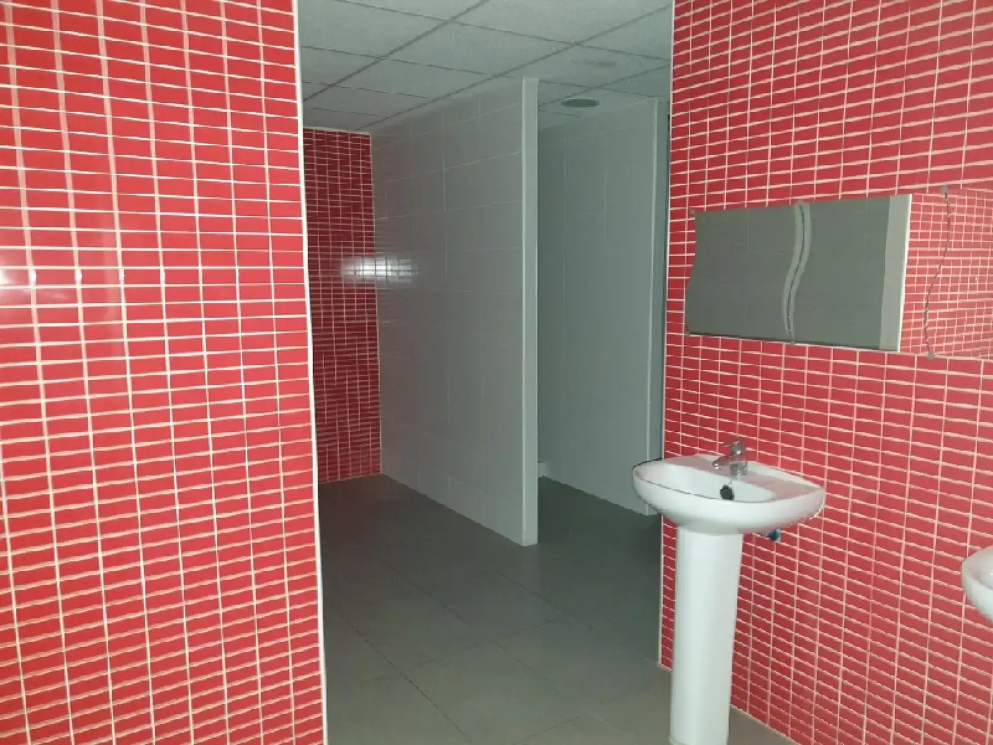 Baño de Local en venta en San Antonio de Benagéber con Aire acondicionado