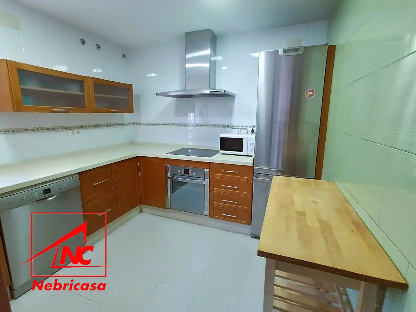 Cuina de Casa o xalet en venda en Lebrija amb Aire condicionat i Jardí privat