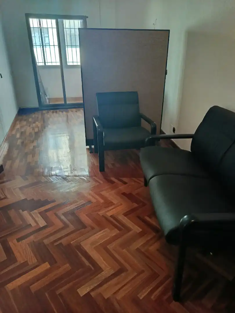 Oficina de alquiler en Valladolid con Balcón
