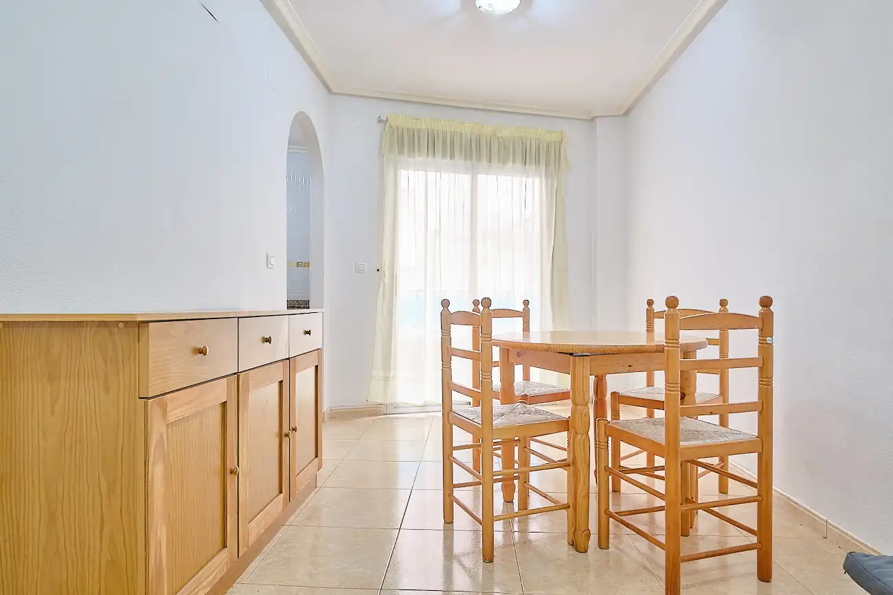 Apartamento en venta en Calle Almudena, Antonio Machado