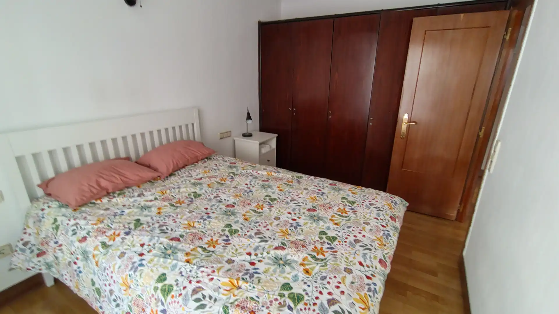 Piso de alquiler en Área Romántica