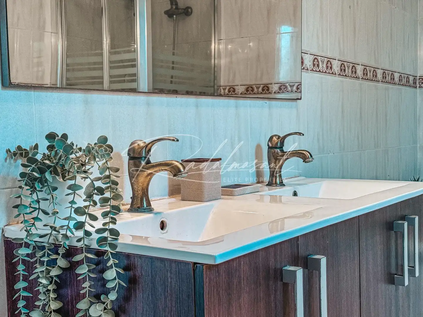 Bathroom of Houses for sale in Reus  with Air Conditioner, Swimming Pool and Furnished