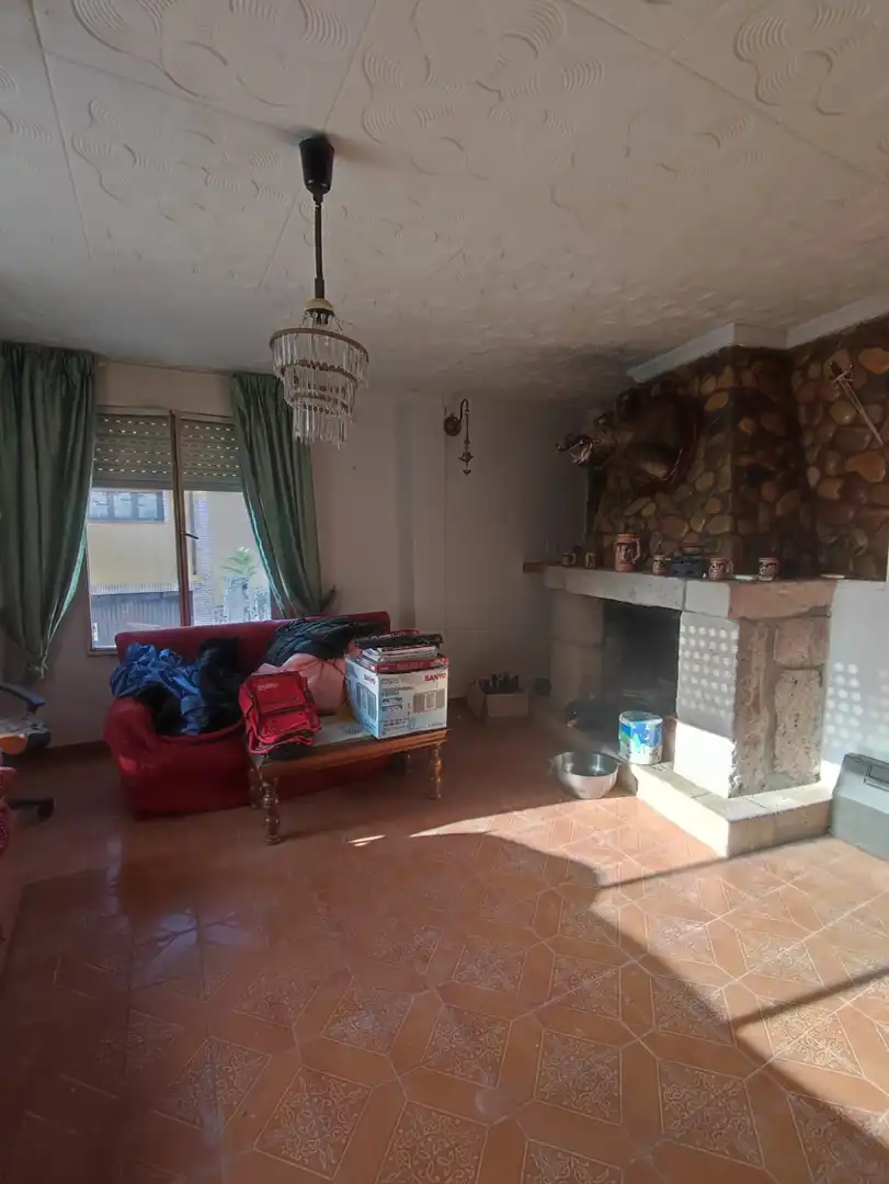 Sala d'estar de Finca rústica en venda en Almonacid de Zorita amb Aire condicionat, Calefacció i Moblat