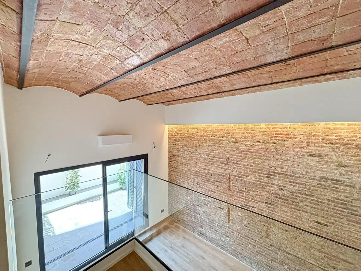 Duplexes for sale in Barcelona  with Air Conditioner, Heating and Private garden