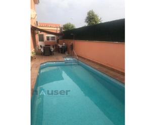 Swimming pool of House or chalet to rent in Algeciras