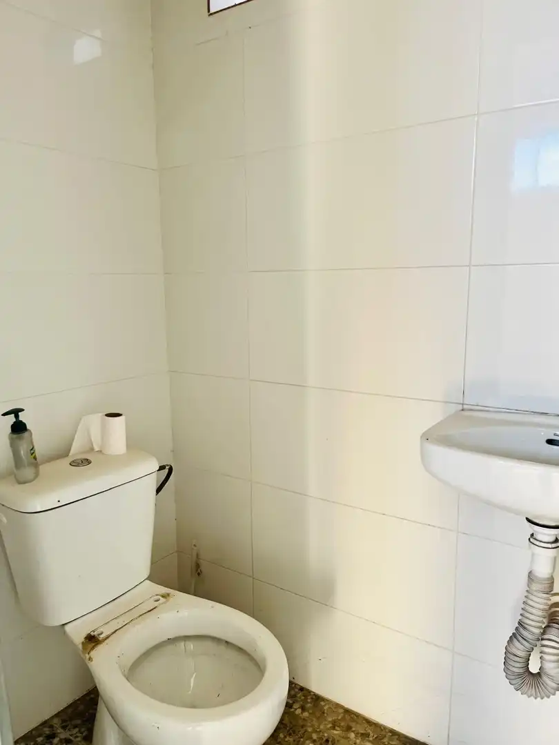 Baño de Nave industrial en venta en Elche / Elx