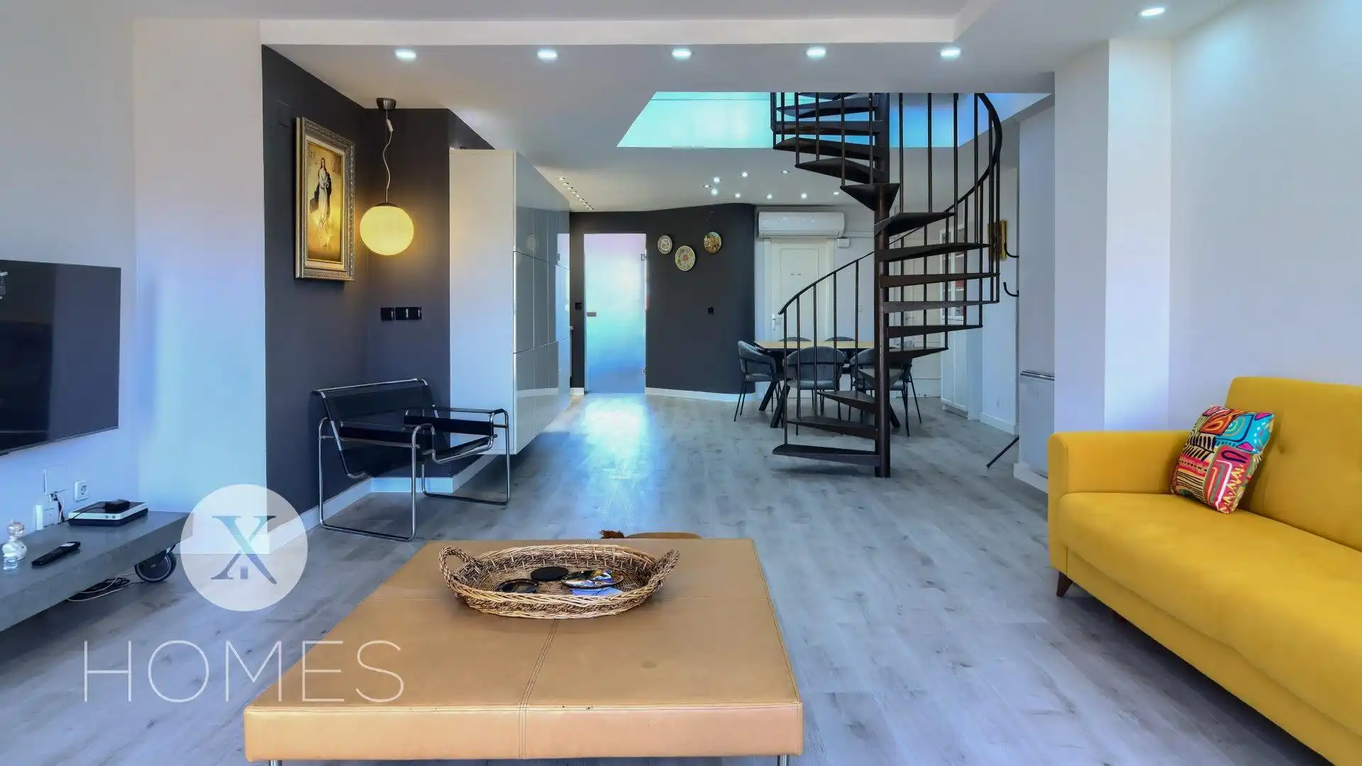 Maisonette zur Miete in Valencia mit Klimaanlage, Heizung und Möbliert