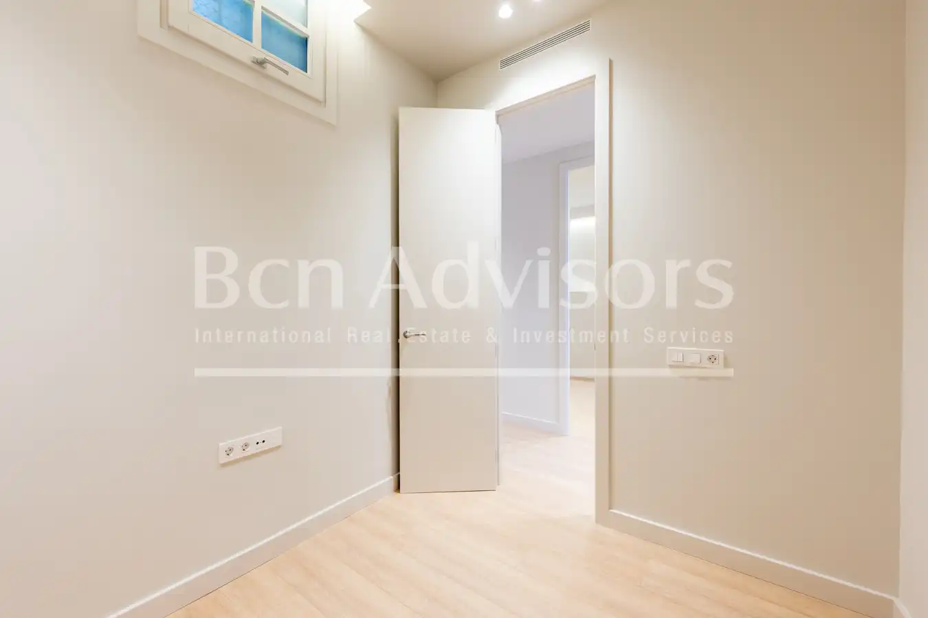 Piso con terraza en venta en Carrer del Consell de Cent, imagen 35