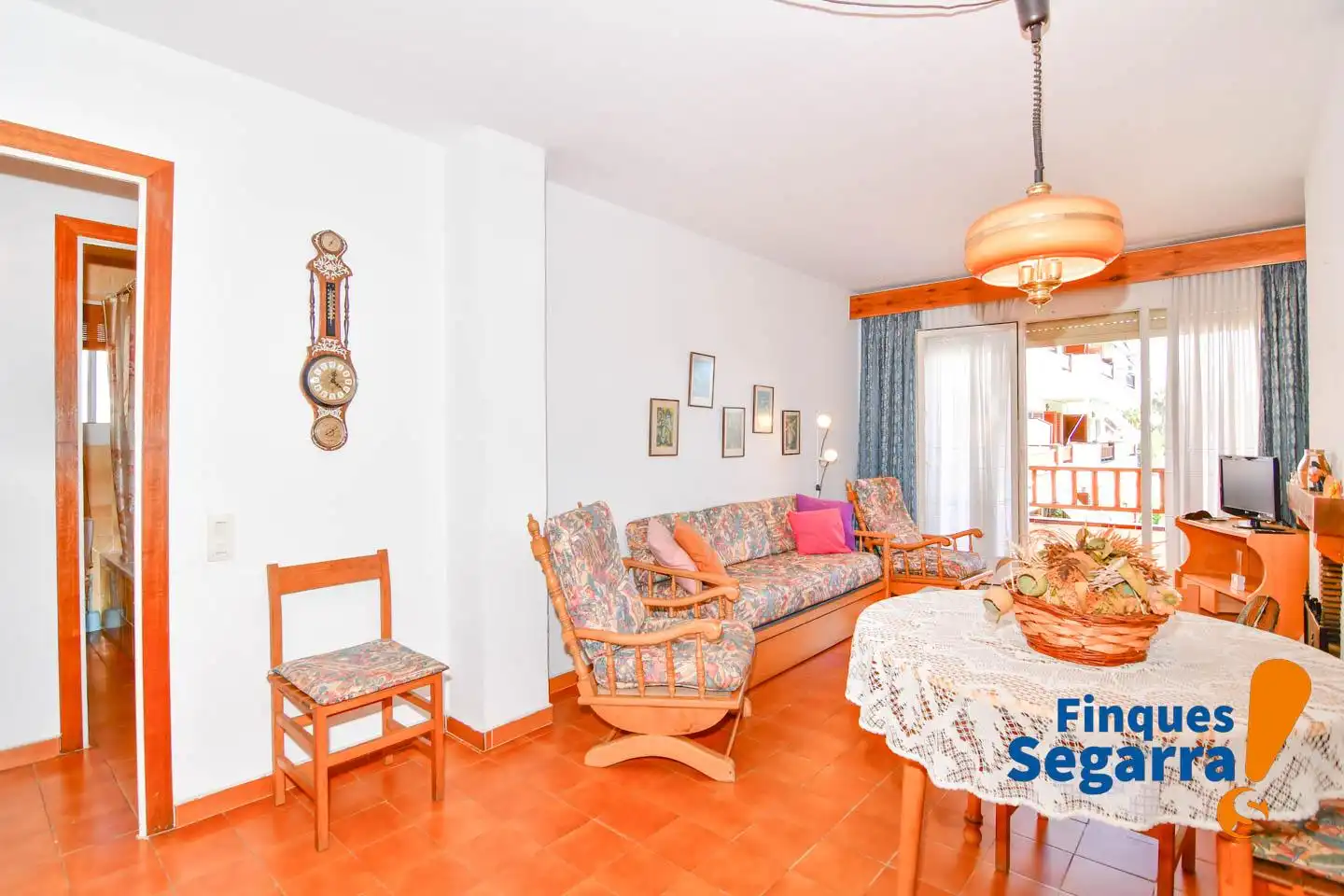 Living room of Flat for sale in El Vendrell  with Terrace and Furnished