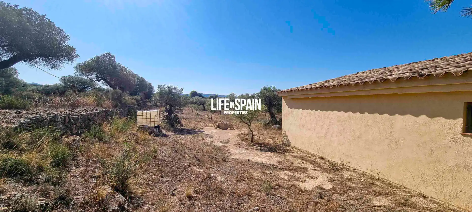 Country homes for sale in Ginestar