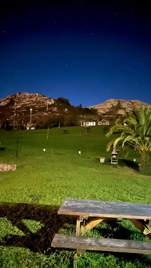 Vista exterior de Edificio en venta en Parres, Asturias