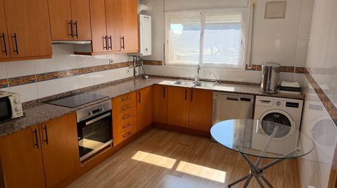 Foto 5 de Casa adosada de alquiler en Carrer Belgrad, Els Ametllers, Cambrils