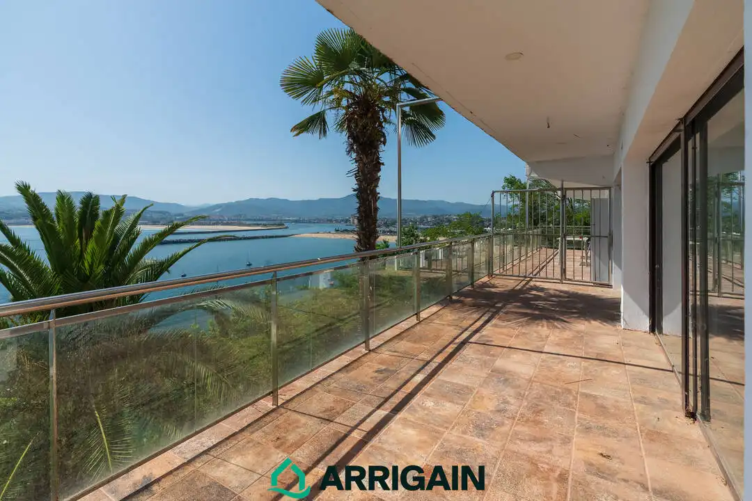 Terrace of Houses for sale in Hondarribia  with Heating, Private garden and Terrace