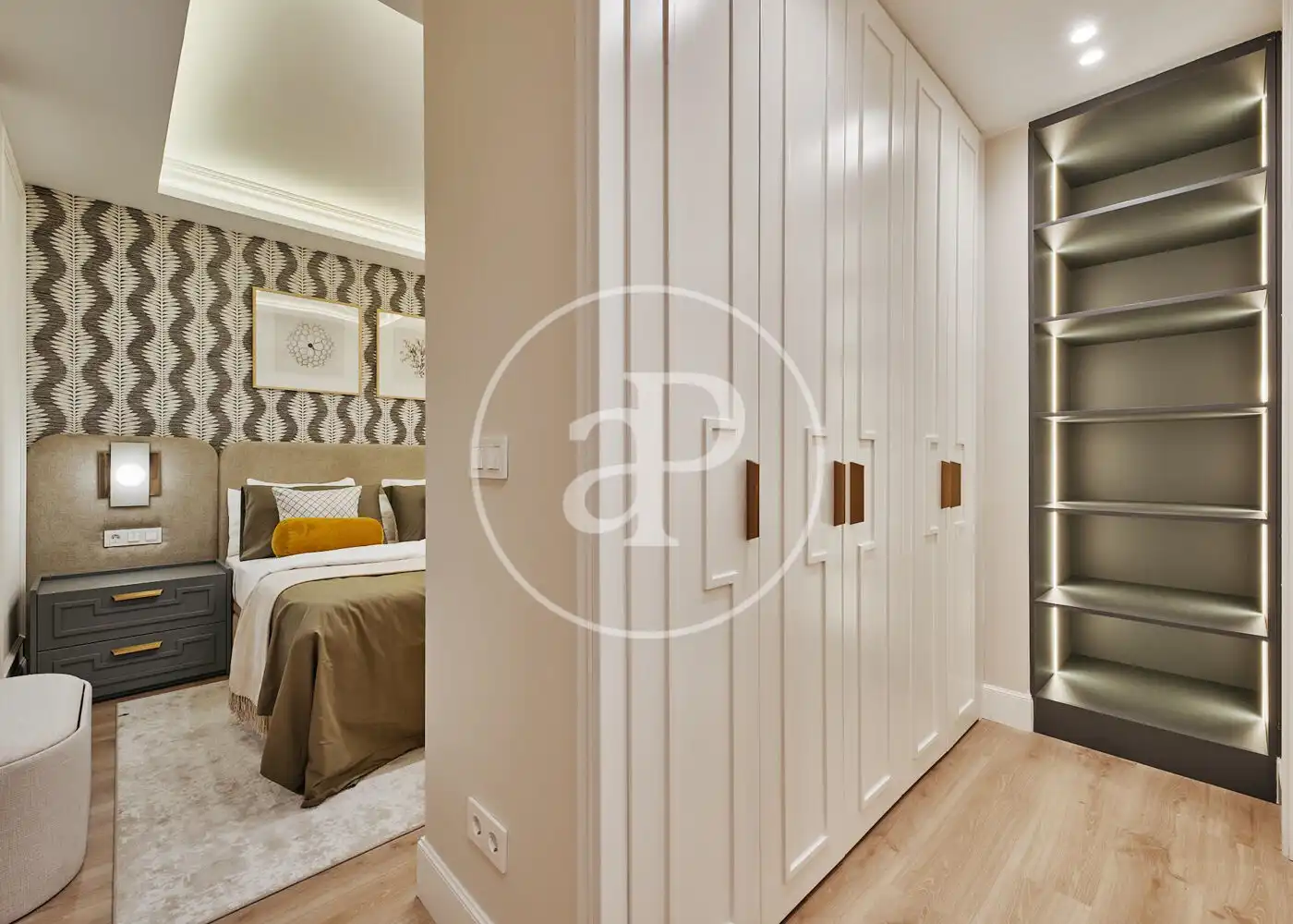 Bedroom of Flat for sale in Madrid  with Air Conditioner, Heating and Storage room