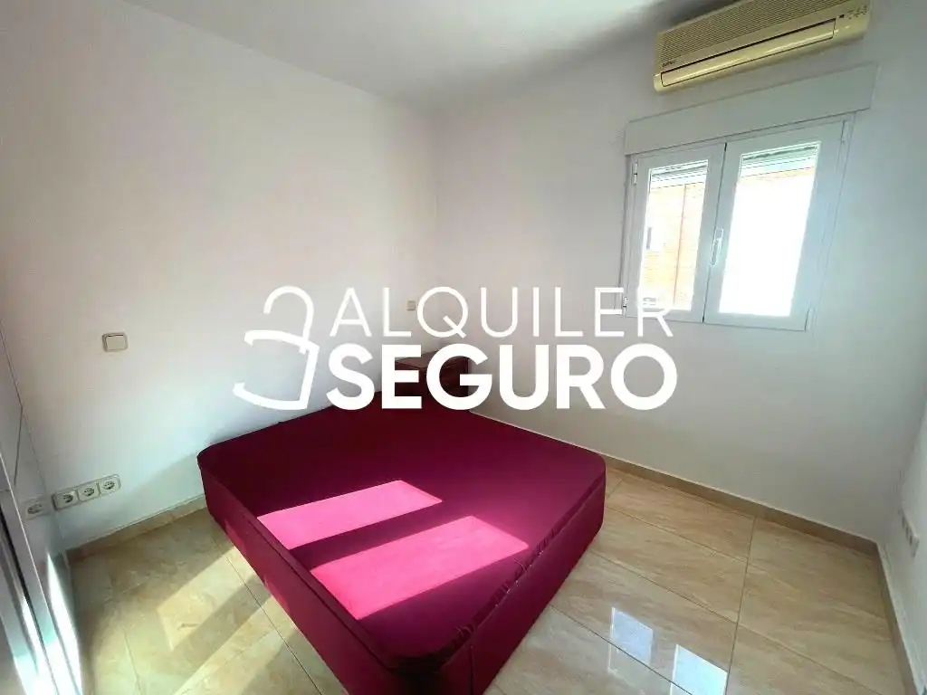 Bedroom of Flat for rent in San Blas