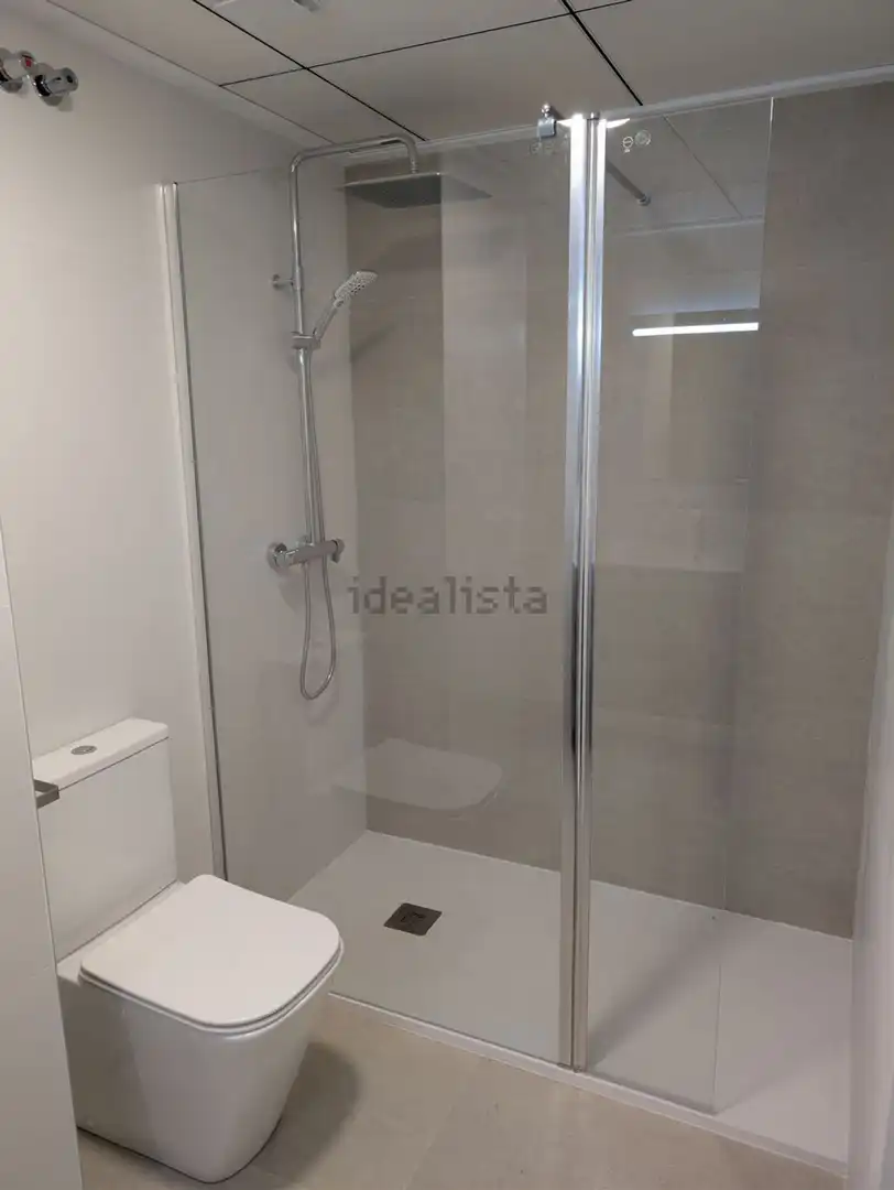Bathroom of Flat for sale in Elche / Elx  with Parquet flooring, Terrace and Balcony