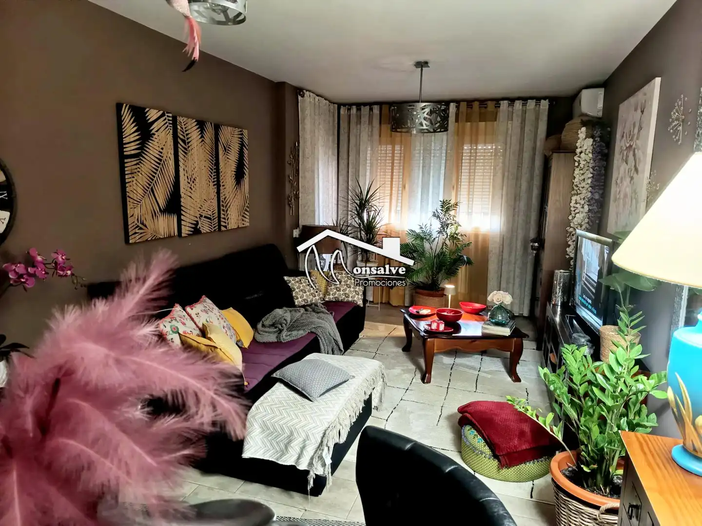 Sala de estar de Casa adosada en venta en Yeles con Aire acondicionado, Calefacción y Jardín privado