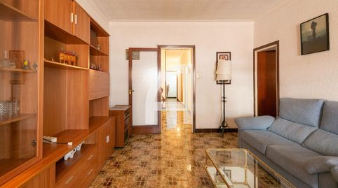 Foto 3 de Piso en venta en Mare de Deu de Montserrat, El Guinardó, Barcelona Capital