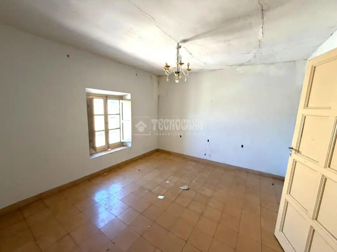 Sala d'estar de Finca rústica en venda en Cebolla amb Jardí privat