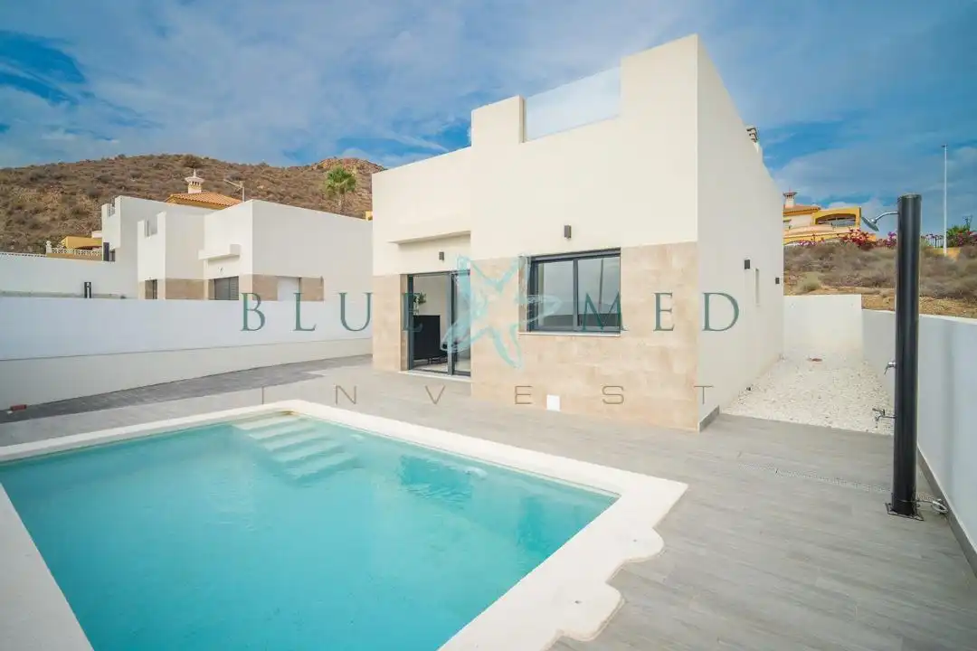 Chalet con piscina en venta en Calle Calle Silla de Posta, imagen 4