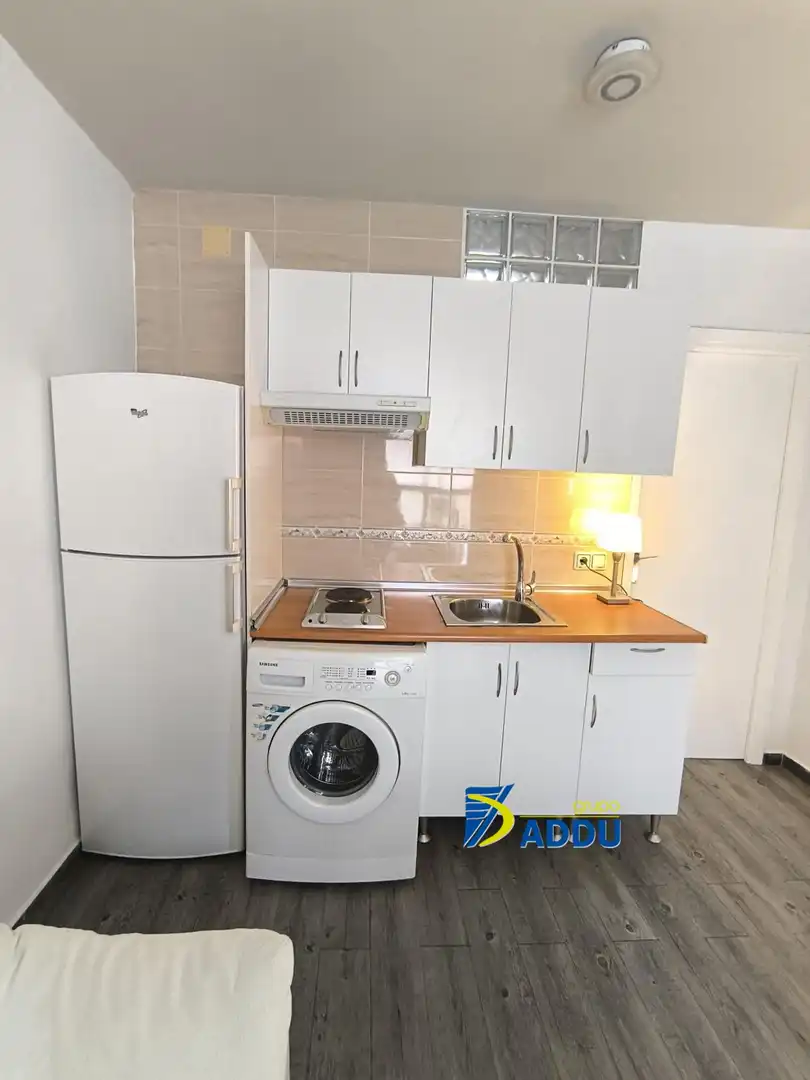 Kitchen of Flat for rent in Sevilla  with Air Conditioner and Furnished