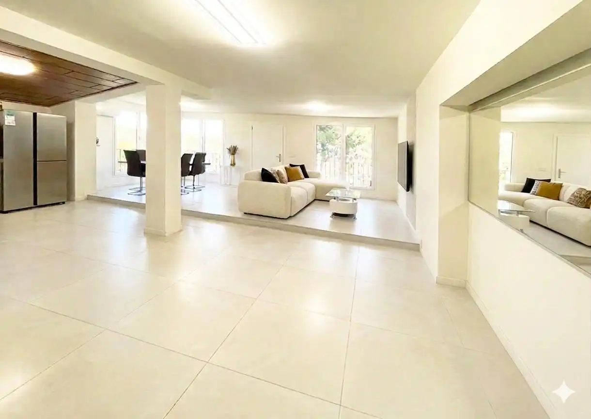 Villa mit Terrasse zum Verkauf in REINES, imagen 7