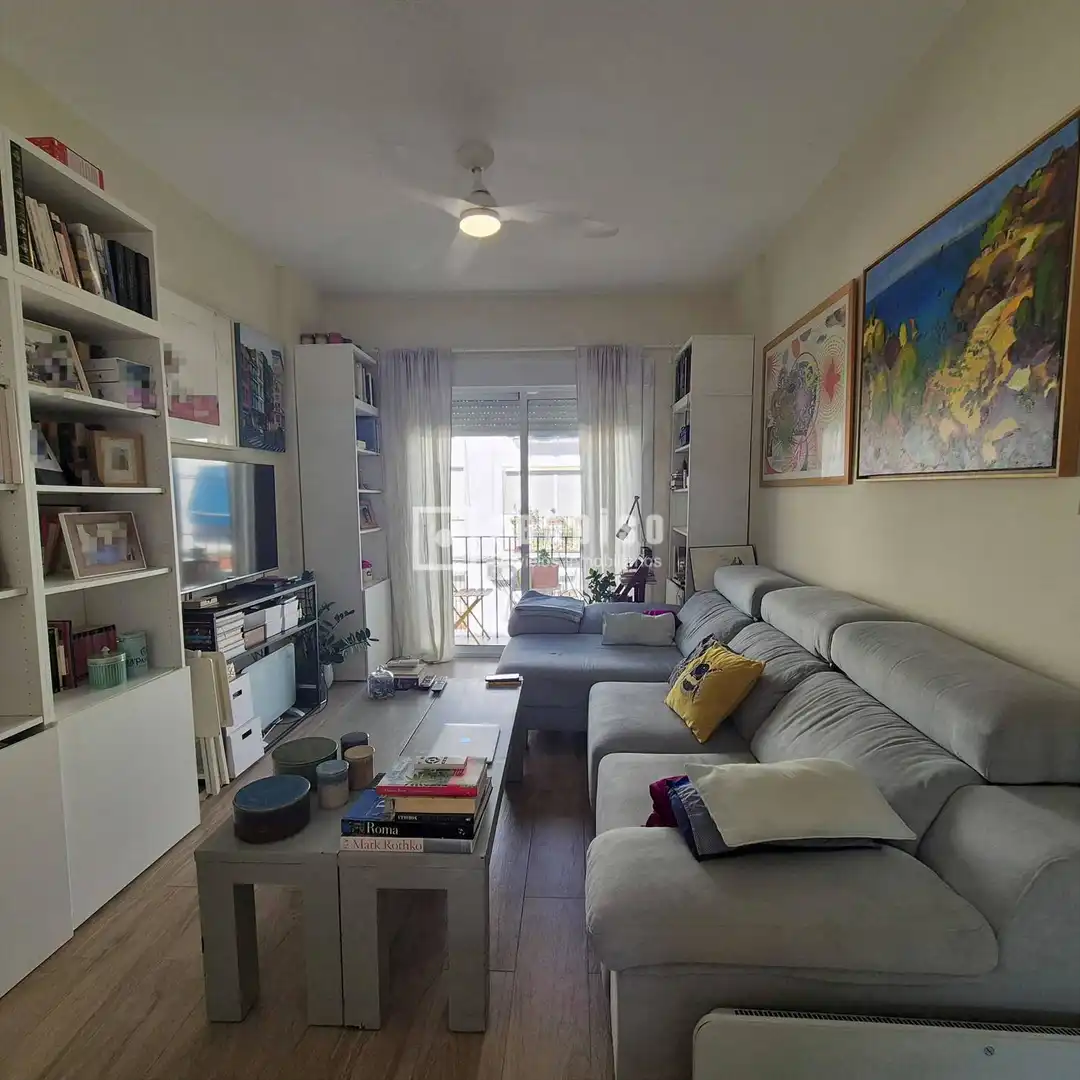 Sala d'estar de Pis en venda en Sevilla amb Aire condicionat i Terrassa