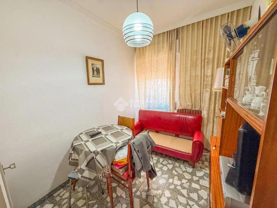 Habitación de Piso en venta en Parla con Calefacción