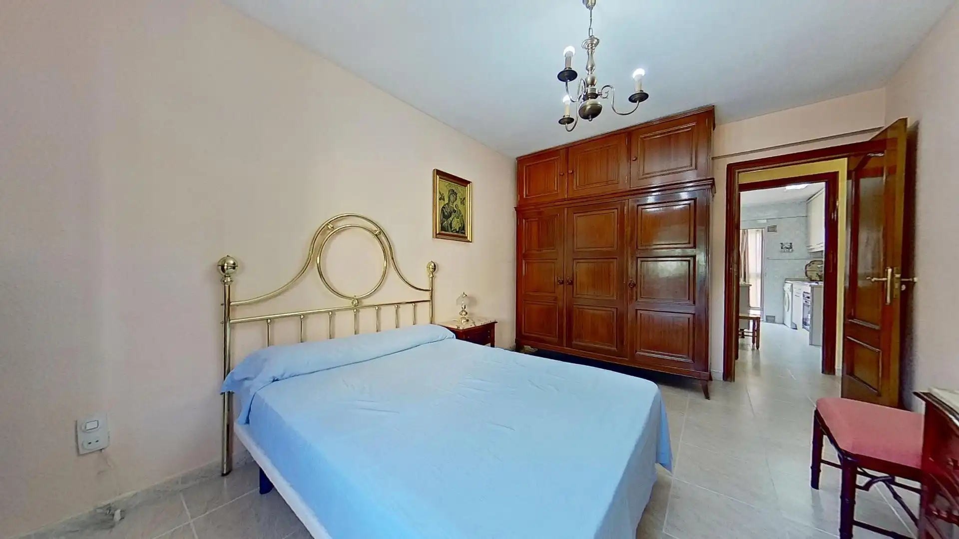 Habitación de Piso en venta en Madrid con Calefacción y Terraza