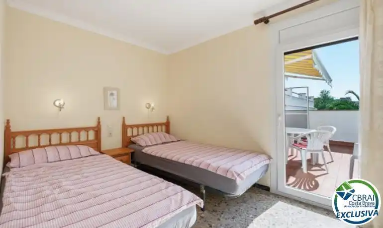 Schlafzimmer von Country house zum Verkauf in Roses mit Heizung, Privatgarten und Terrasse