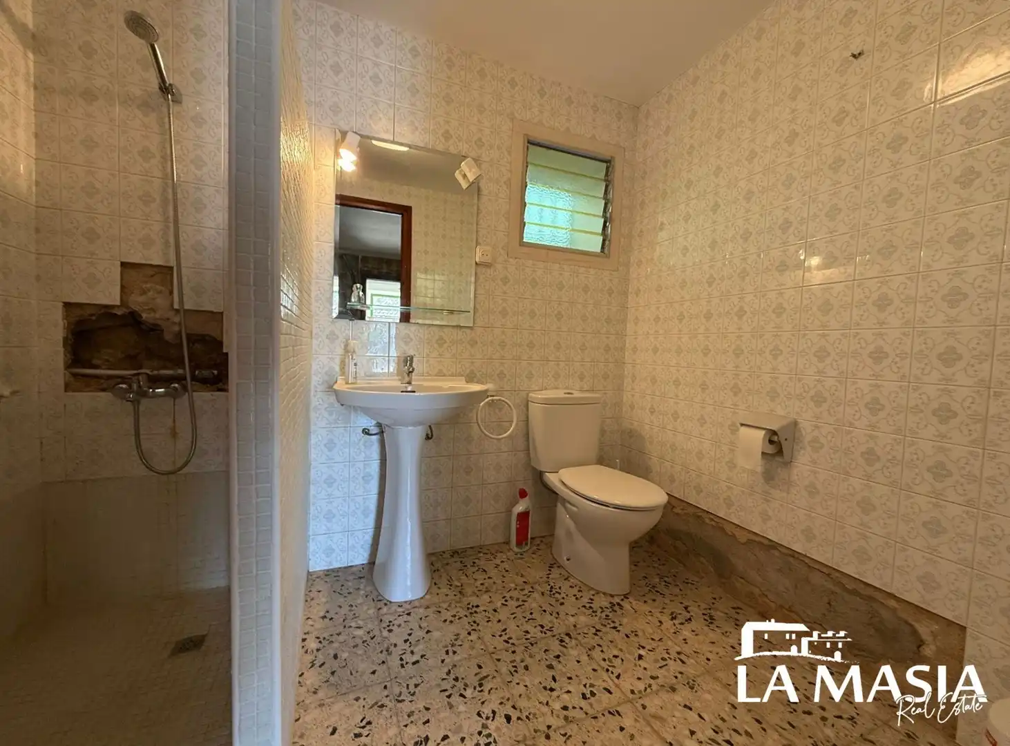 Bany de Finca rústica en venda en Olèrdola amb Jardí privat i Traster