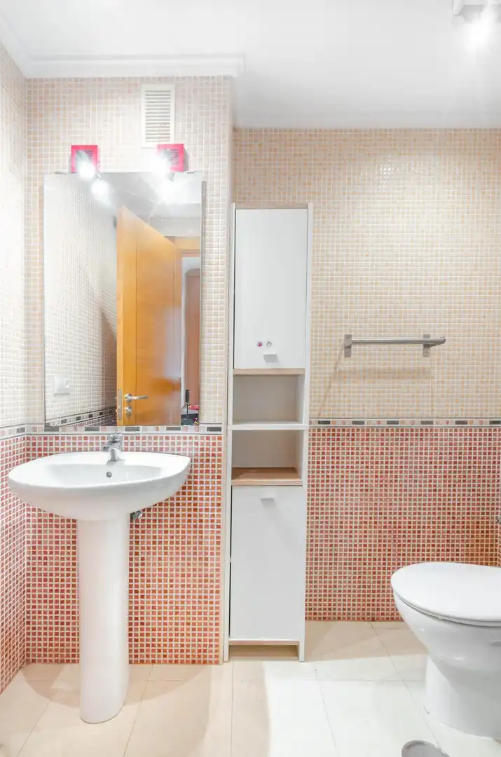 Baño de Piso en venta en Llanera con Calefacción, Trastero y Amueblado