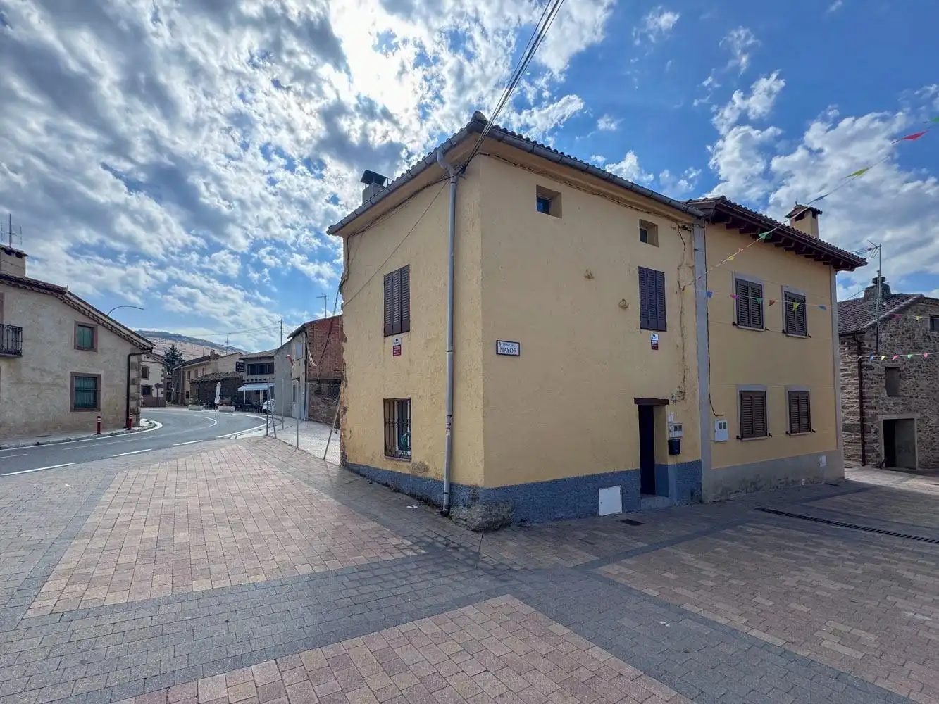 Vista exterior de Casa o chalet en venta en Horcajo de la Sierra - Aoslos con Calefacción