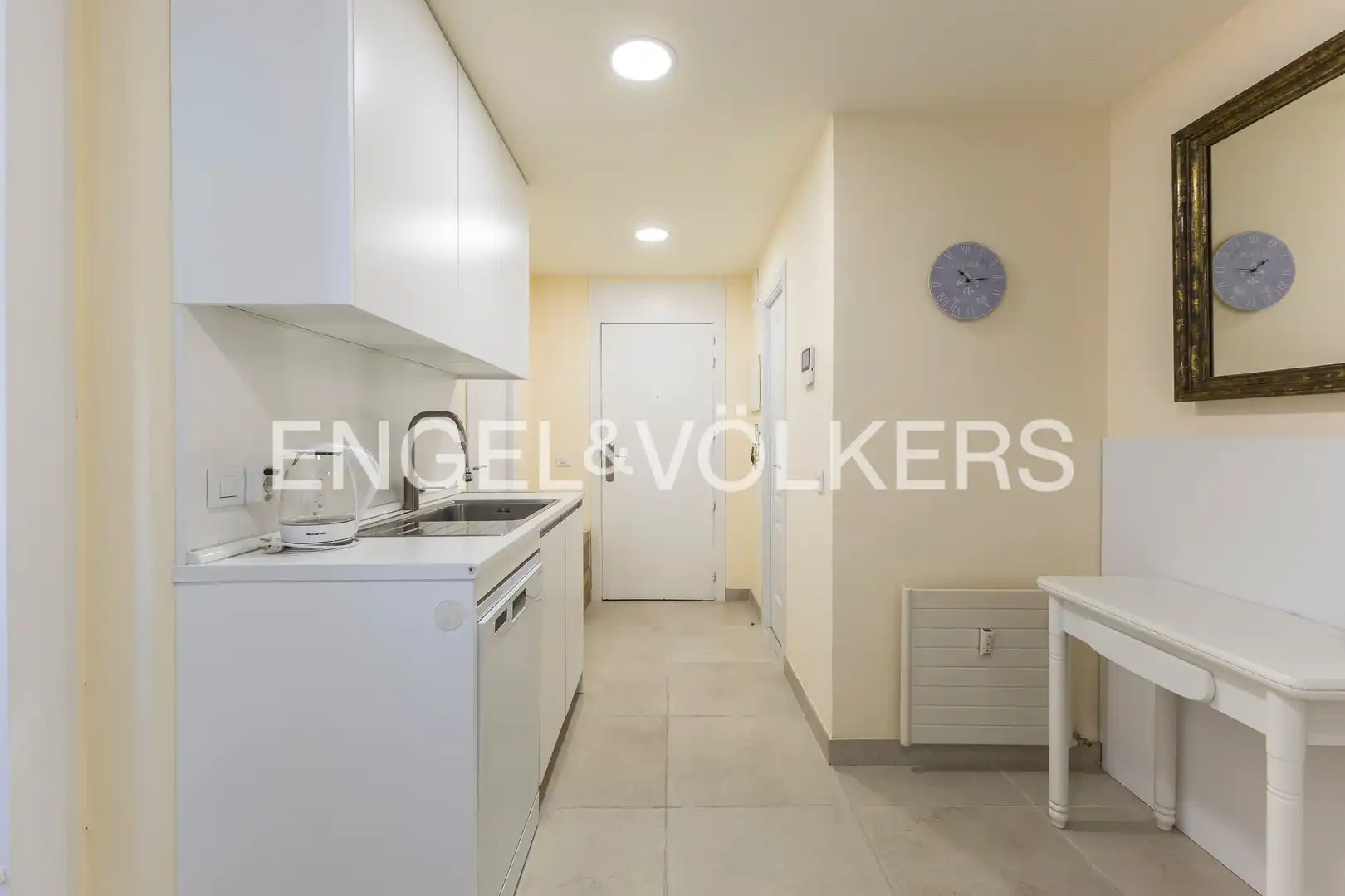 Küche von Wohnung zum Verkauf in Madrid mit Klimaanlage, Heizung und Parkett