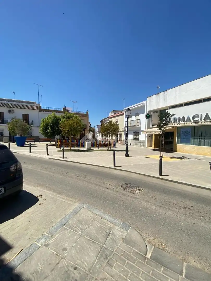 Vista exterior de Casa adosada en venta en Sanlúcar la Mayor
