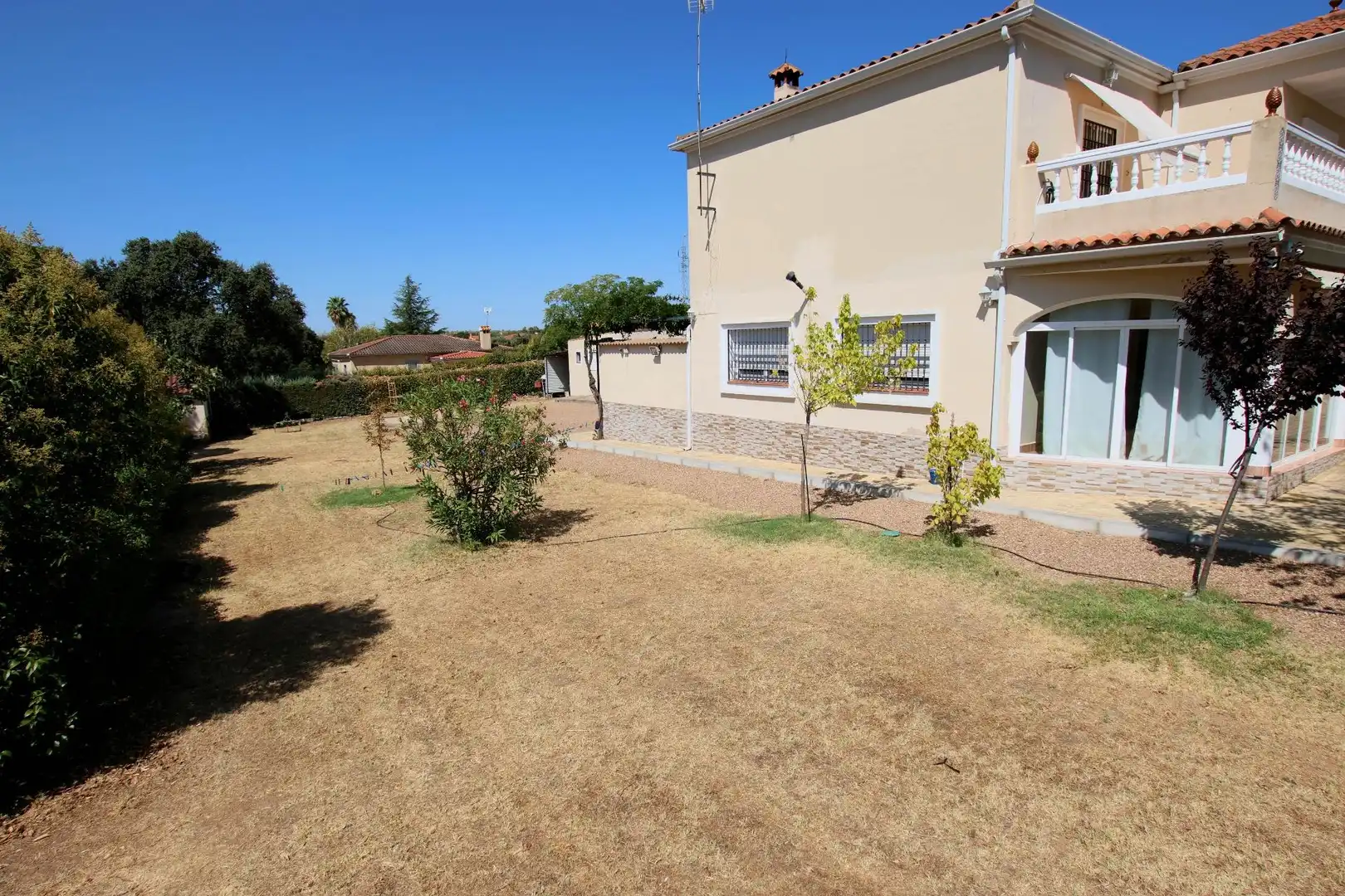 Jardí de Finca rústica en venda en Badajoz amb Aire condicionat, Calefacció i Jardí privat