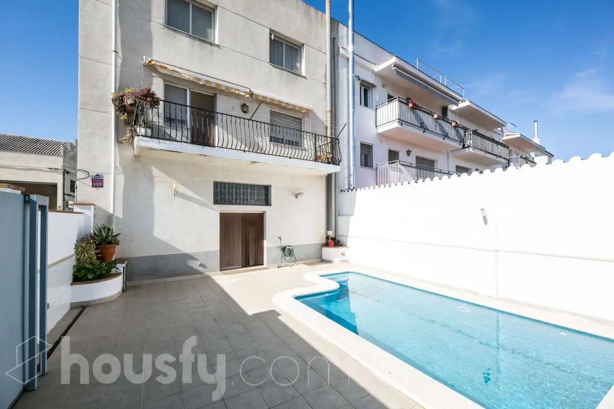 Piscina de Casa o xalet en venda en Olèrdola amb Terrassa, Traster i Piscina
