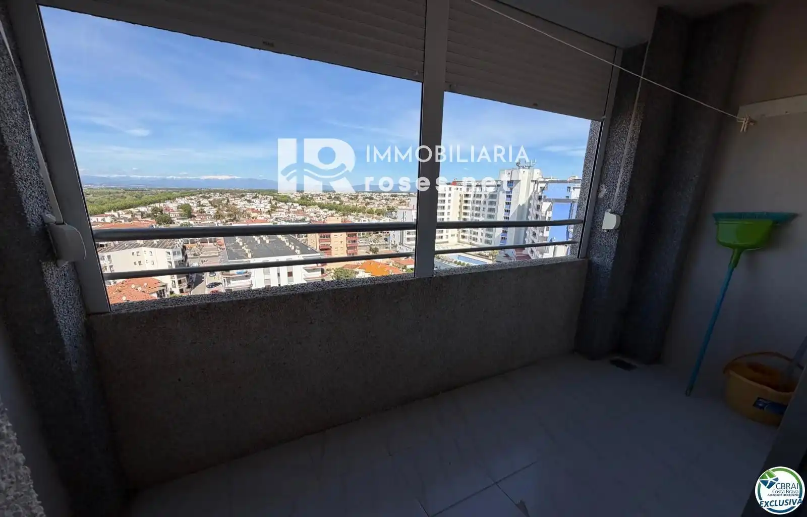 Vista exterior de Estudio en venta en Empuriabrava con Calefacción, Terraza y Amueblado