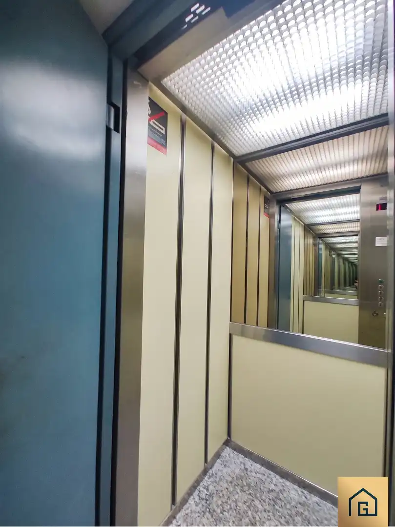 Piso en venta en Benidorm con Terraza, Amueblado y Alarma