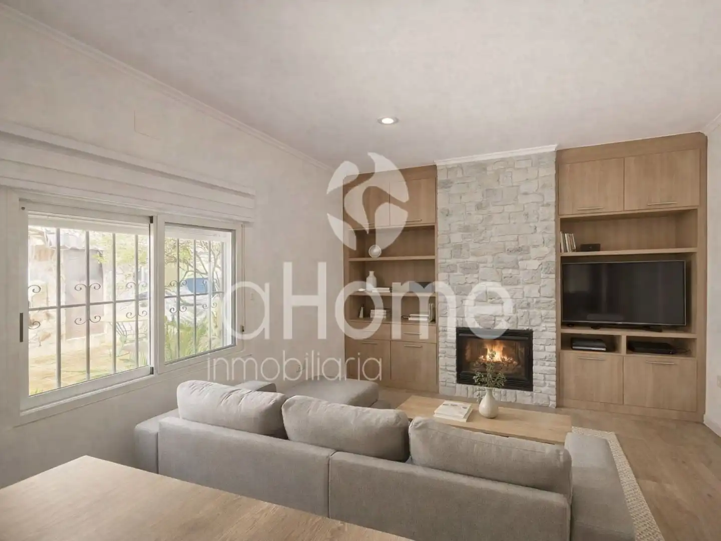 Wohnzimmer von Haus oder Chalet zum Verkauf in Paterna mit Klimaanlage, Privatgarten und Terrasse